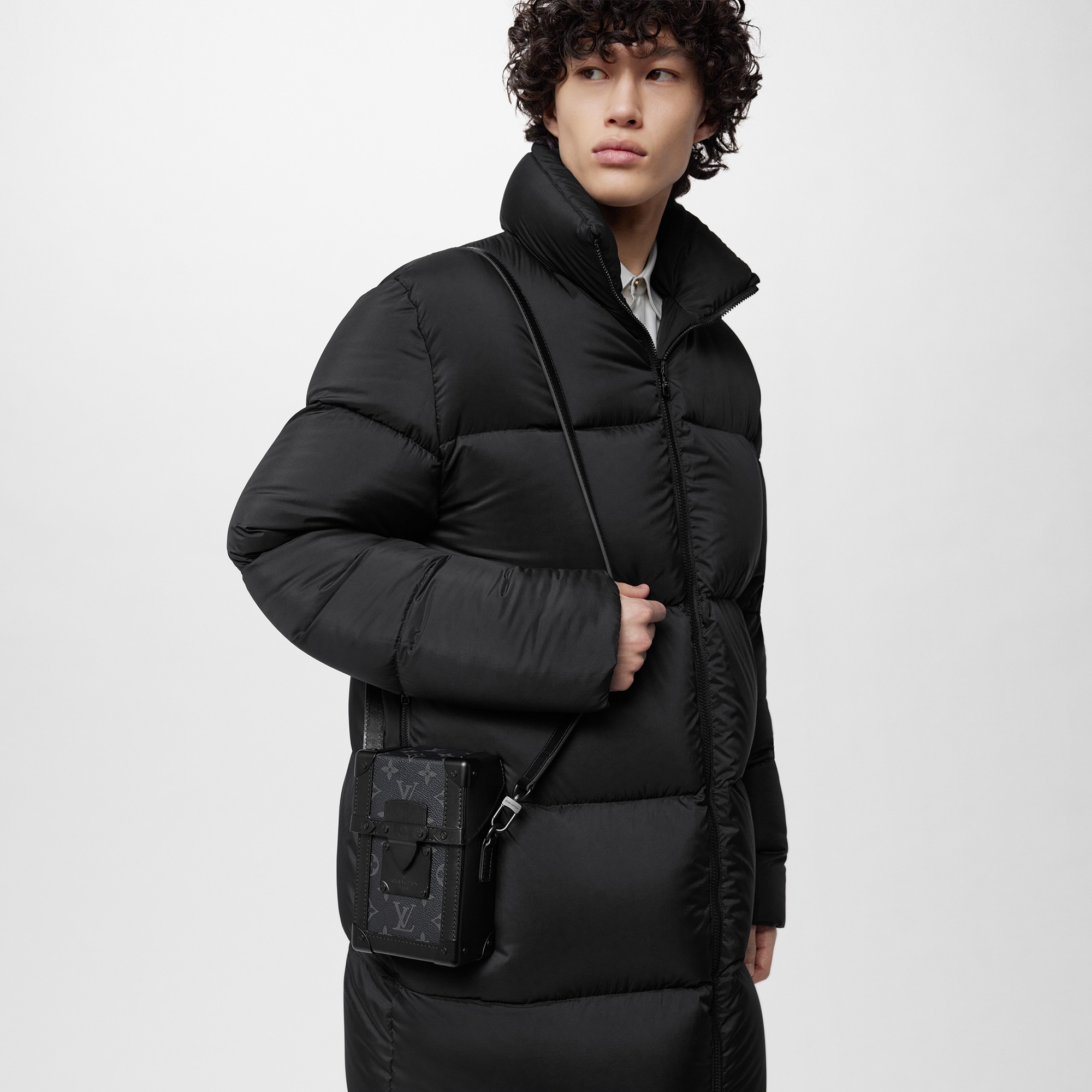 LOUISVUITTON ルイ ヴィトン ヴェルティカル モノグラム エクリプス 現行モデル】ヴィトン モノグラム エクリプス ジッピー
